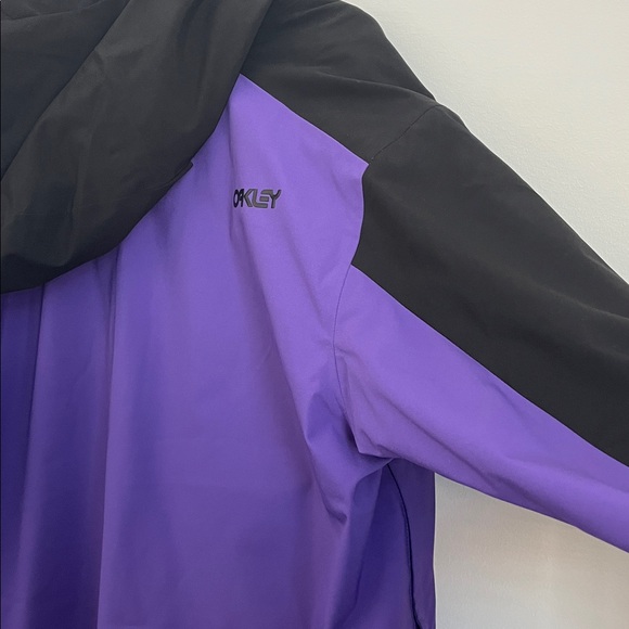 Men’s Insulated Oakley Ski Jacket Size L - Picture 6 of 6